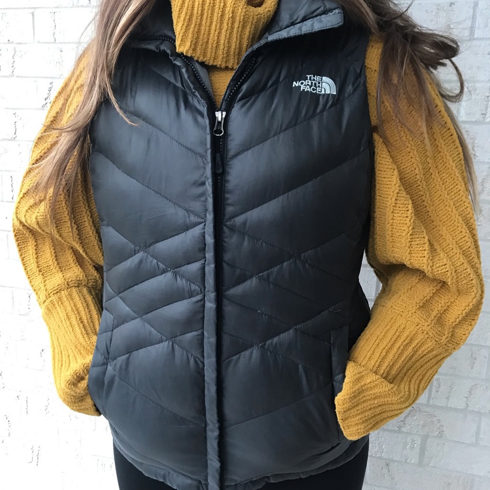 The North Face Women’s Black 550 Vest